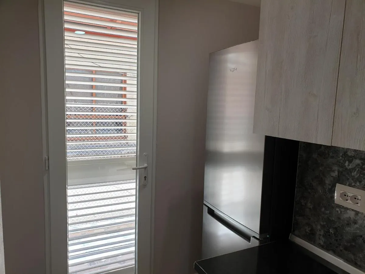 Vacation Apartment Near The Lake Apartament Afer Liqenit 포그라데츠