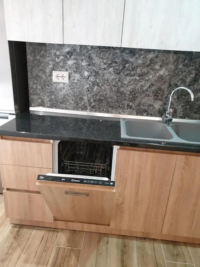 Vacation Apartment Near The Lake Apartament Afer Liqenit 포그라데츠 0*,  알바니아